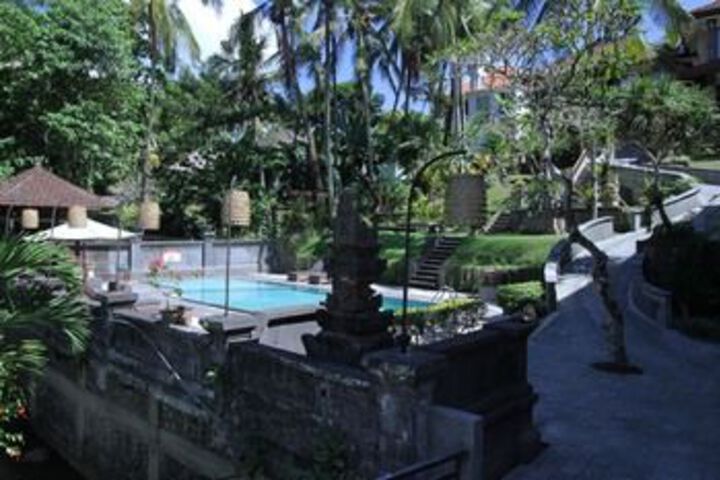 Pool 23 of 35