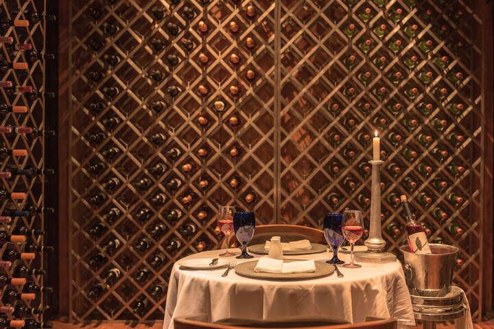 Dining 66 of 106