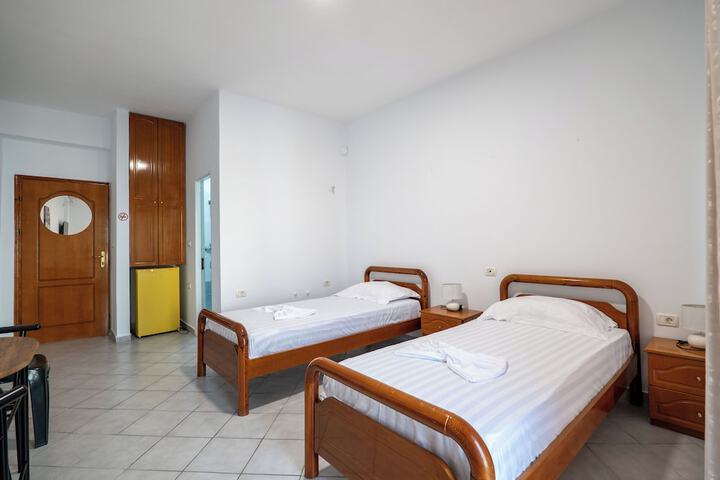 Room 30 of 81
