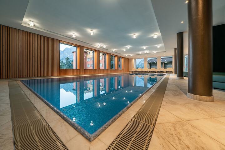 Pool 44 of 78