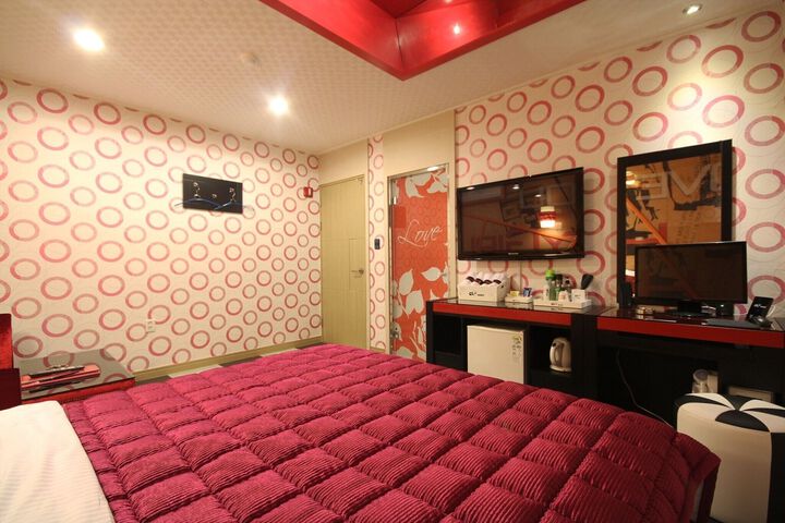 Room 110 of 156
