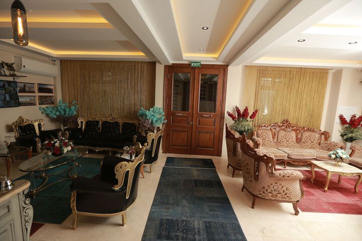 Room 47 of 74