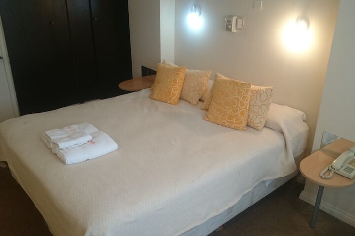 Room 5 of 58