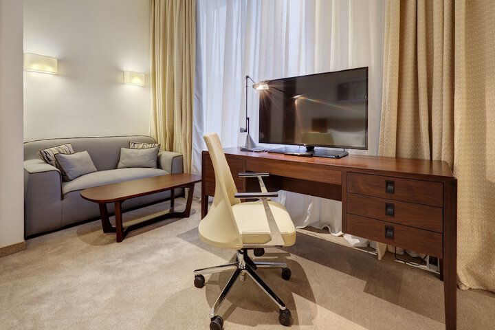 Room 22 of 61