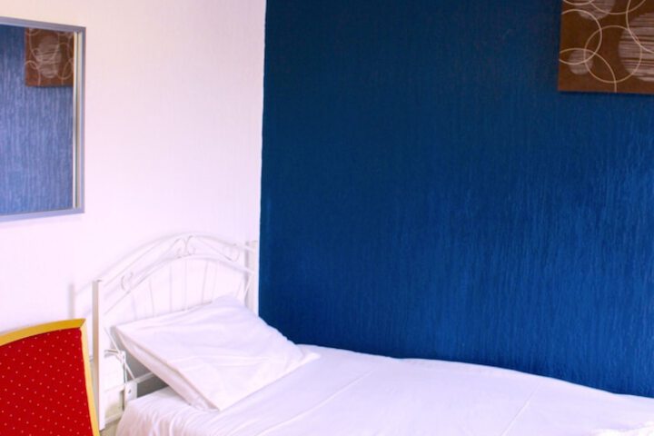 Room 61 of 106