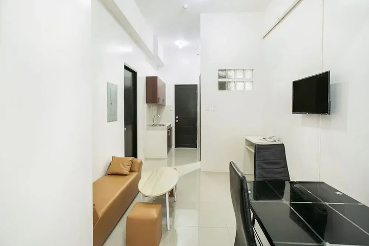 Room 3 of 16
