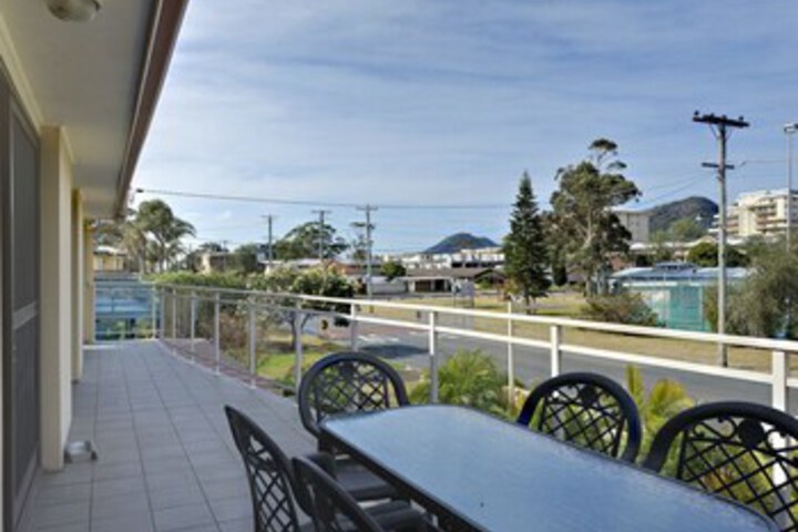 Terrace/Patio 3 of 23