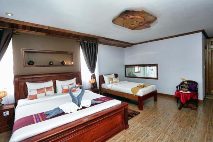 Room 42 of 99