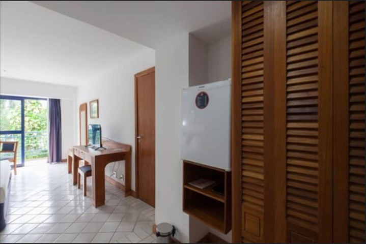 Room 13 of 64