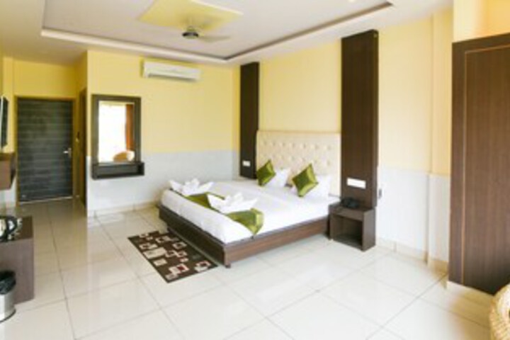 Room 30 of 40