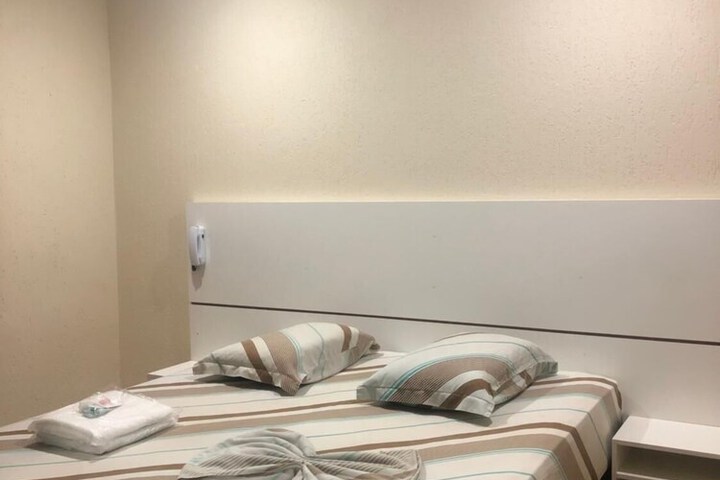 Room 14 of 28
