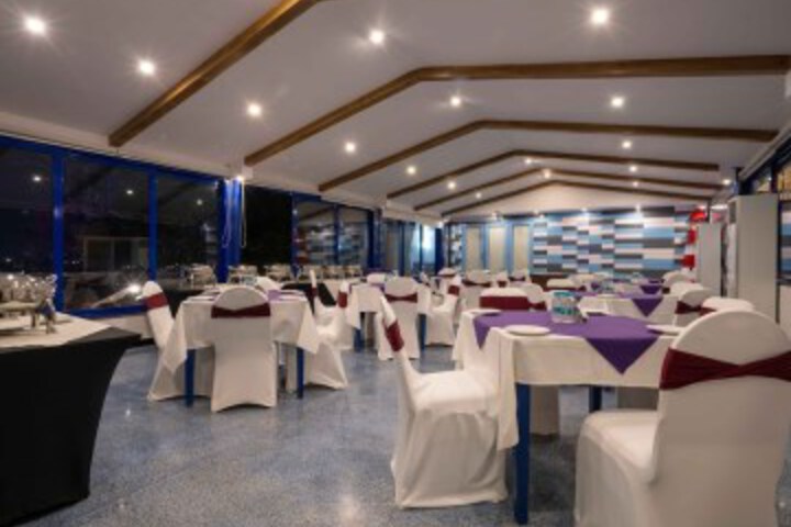 Ballroom/Hall 49 of 57