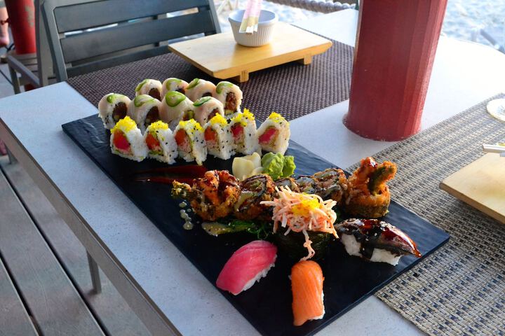 Dining 34 of 155