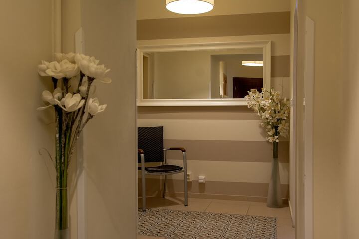 Ballroom/Hall 73 of 93