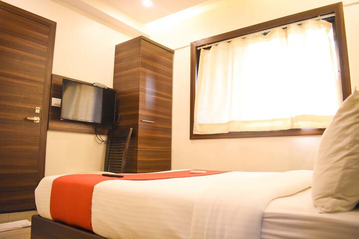 Room 10 of 57