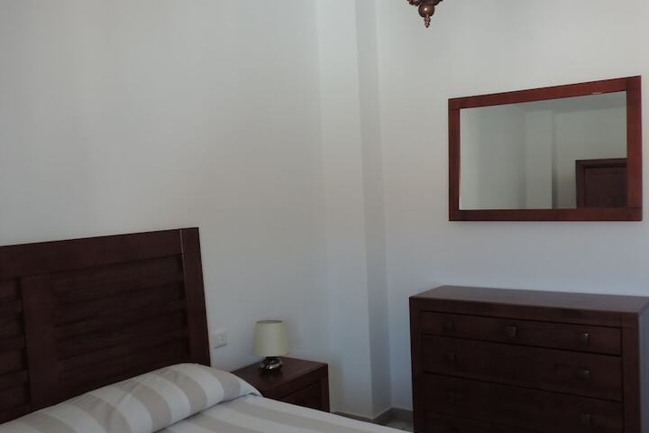 Room 25 of 168