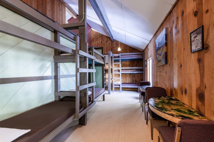 Room 5 of 39