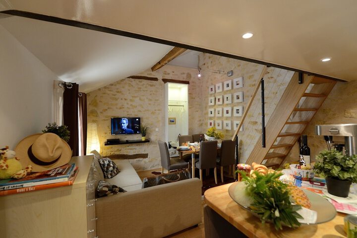Room 454 of 648