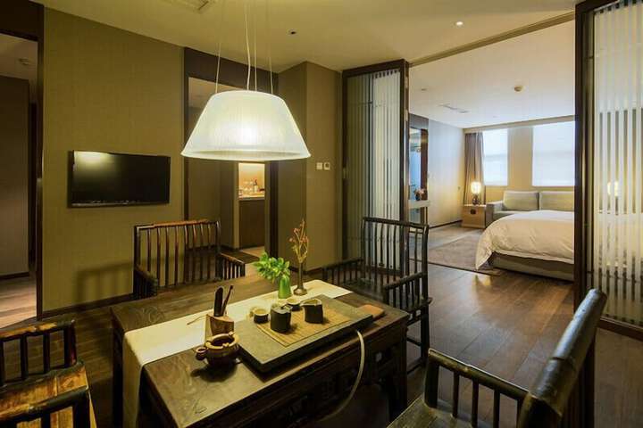 Room 9 of 22