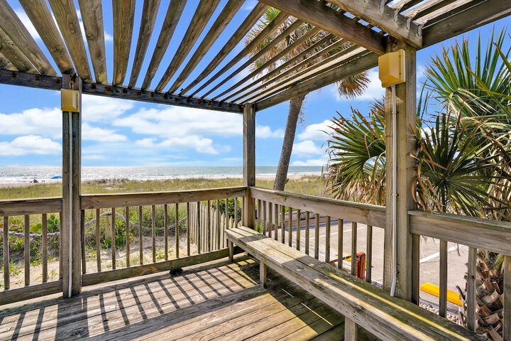 Terrace/Patio 33 of 43