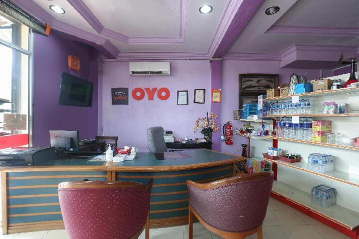 OYO 89892 Hotel Jeli Inn