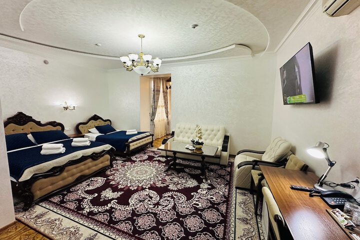 Room 7 of 31
