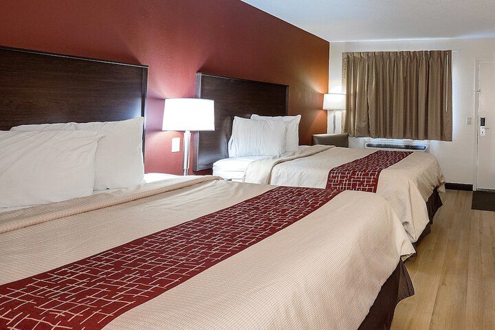 2 Queen Beds (4 of 9)