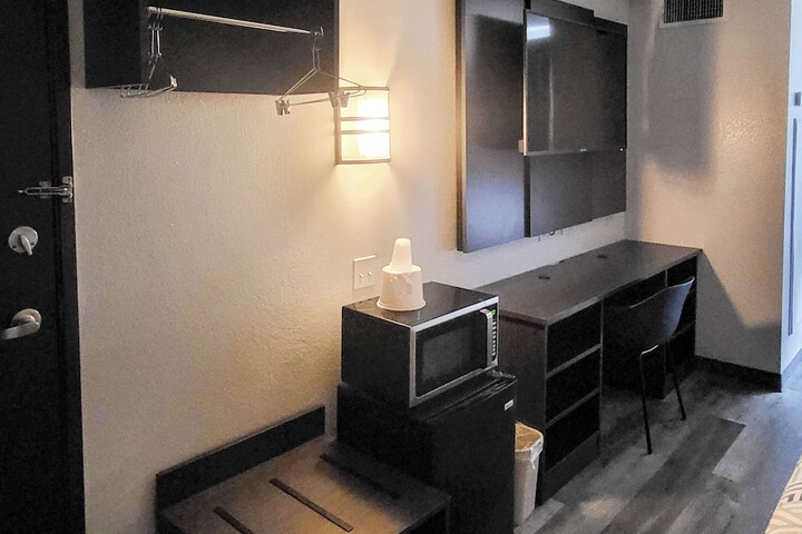Room amenity