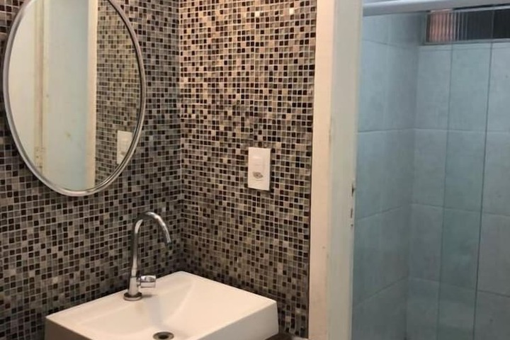 Room 73 of 79