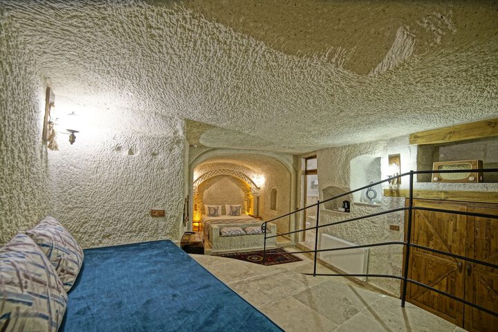 Room 19 of 53