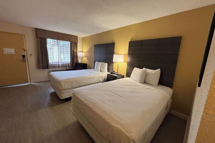 Room 12 of 15