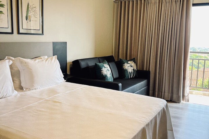 Room 25 of 26