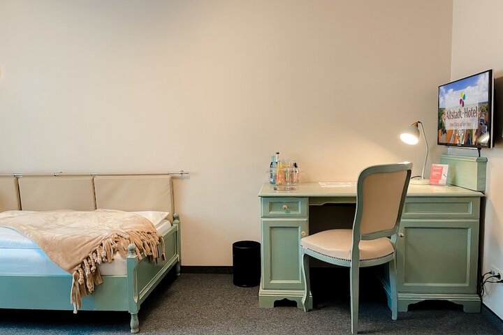 Room 54 of 153