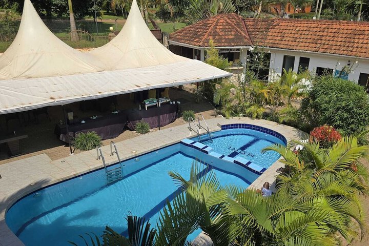 Pool 107 of 182