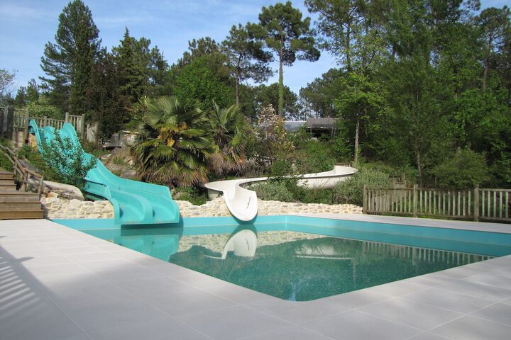 Pool 44 of 72