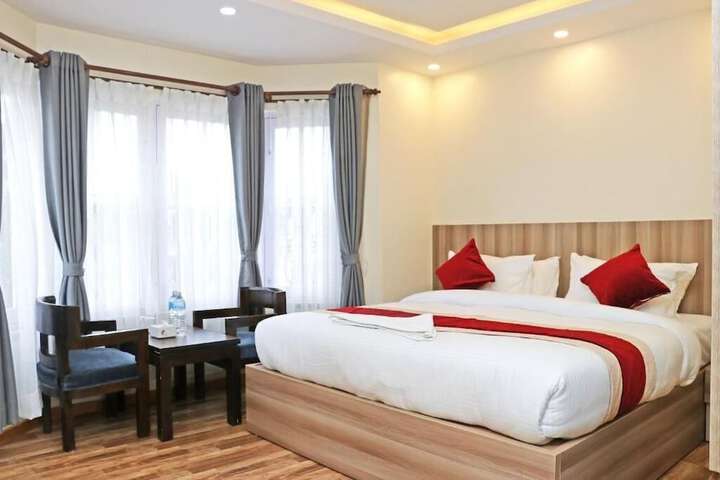 Room 3 of 27
