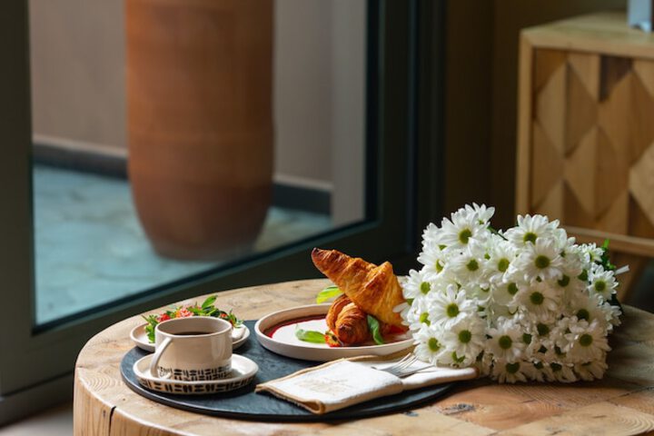 Breakfast/Coffee Service 62 of 76