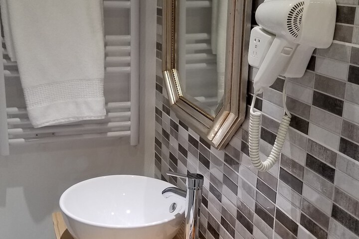 Room 19 of 47