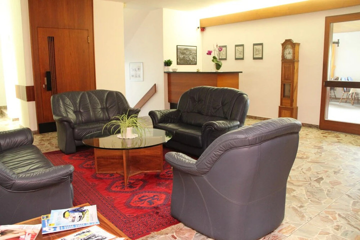 Photo 12