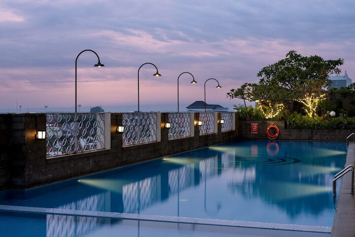 Pools & Facilities