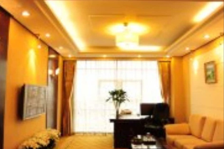 Room 1 of 11