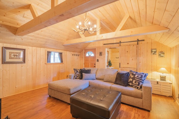 Cozy Pines Retreat in Big Bear Lake, CA