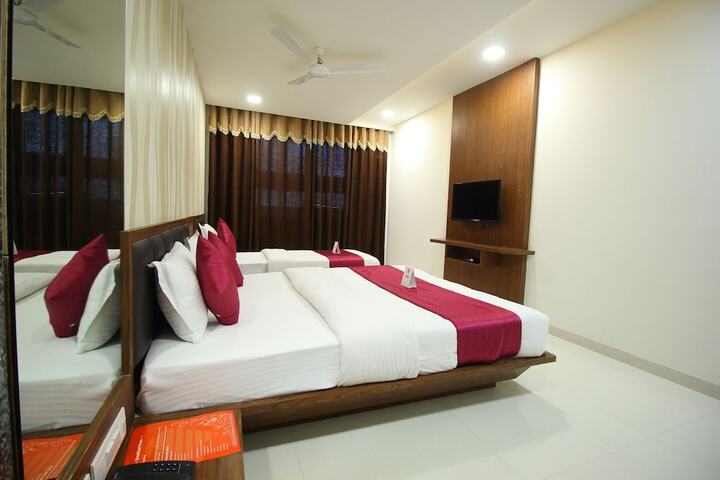 Room 33 of 54