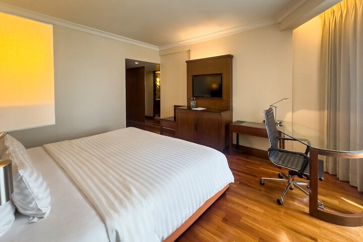 Room 11 of 86