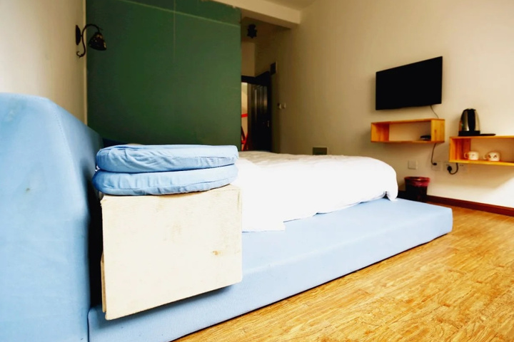 Room 3 of 11