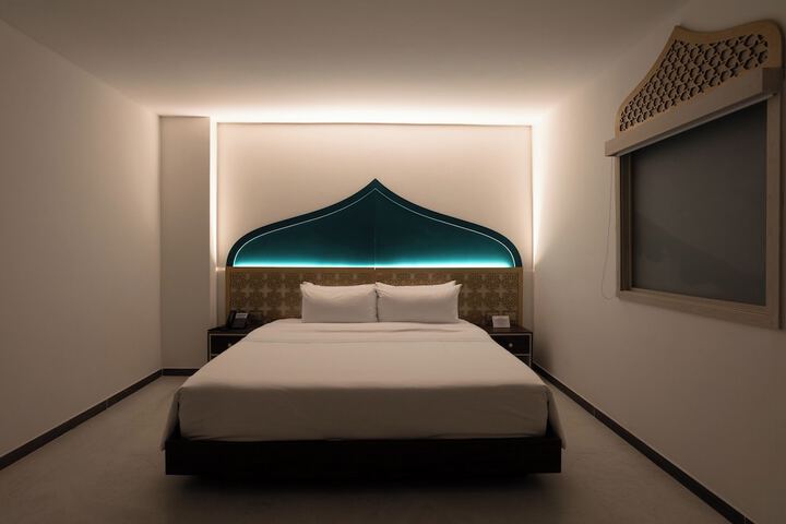 Room 18 of 51