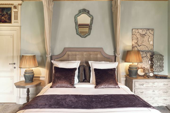 Room 8 of 27
