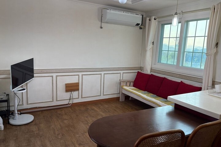 Room 16 of 58