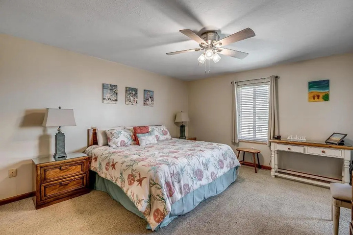 Room 5 of 22