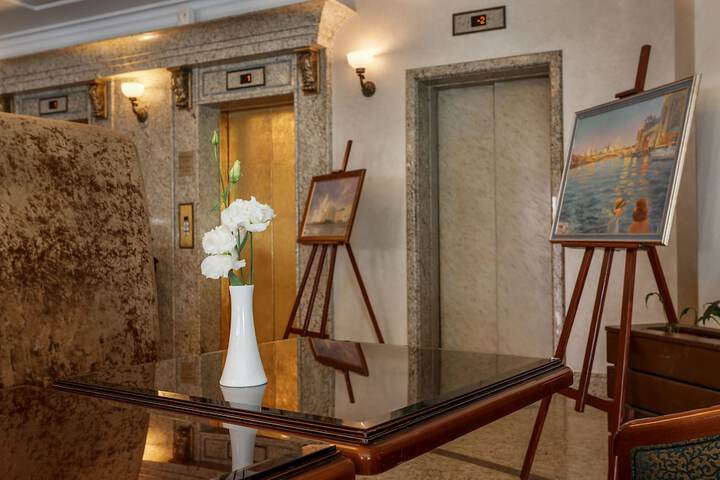Hotel Interior 8 of 108